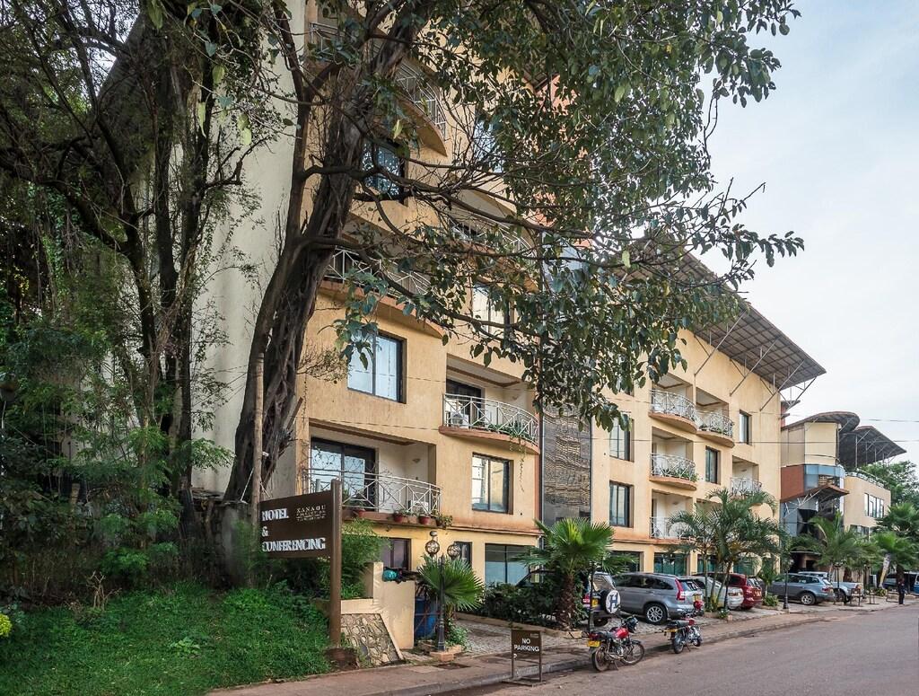 Mackinnon Suites