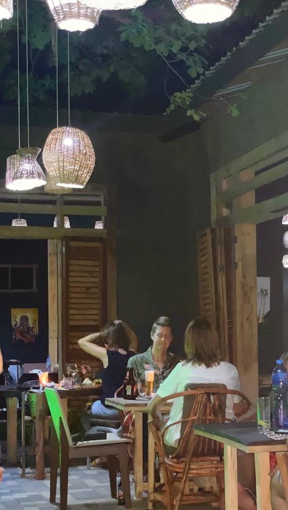 305 Karafuu Restaurant