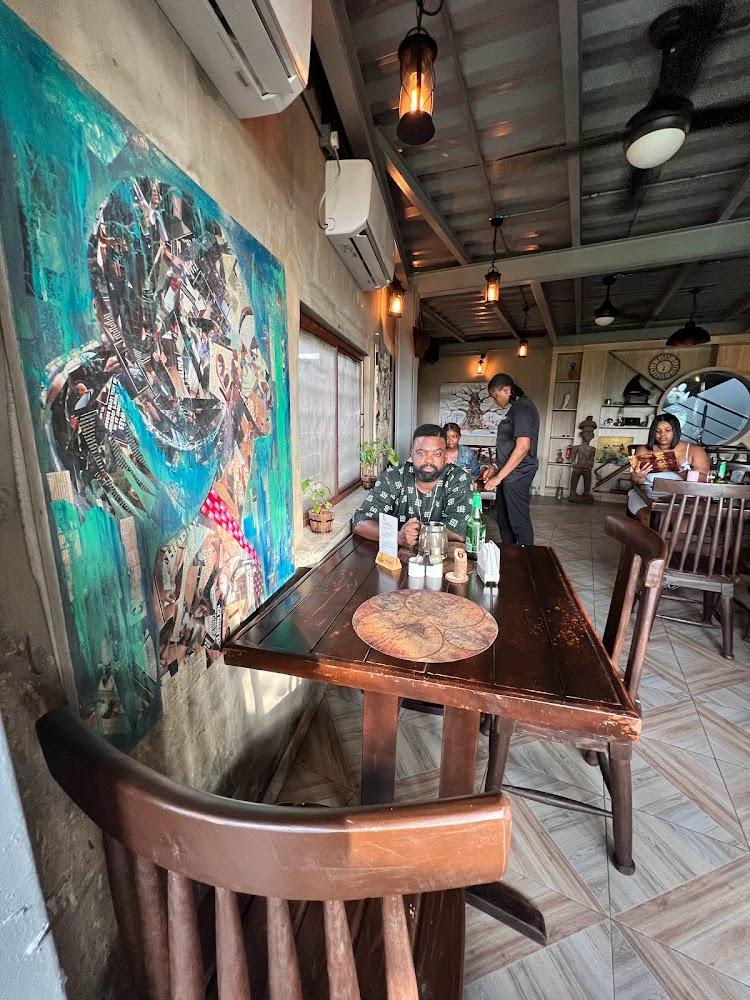 Afefeyeye Restaurant and Bar