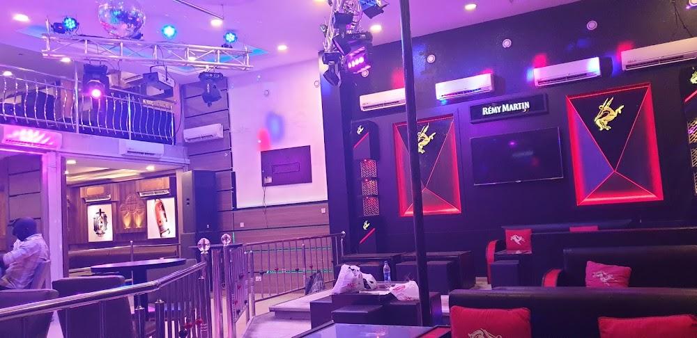 Lounge 38