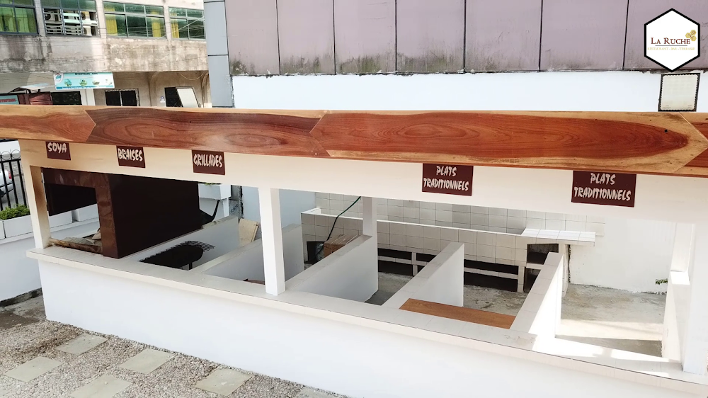 Restaurant LA RUCHE