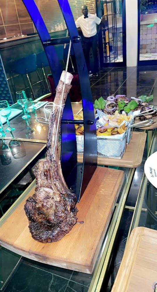 Restaurant Lounge "Le WENGUE"