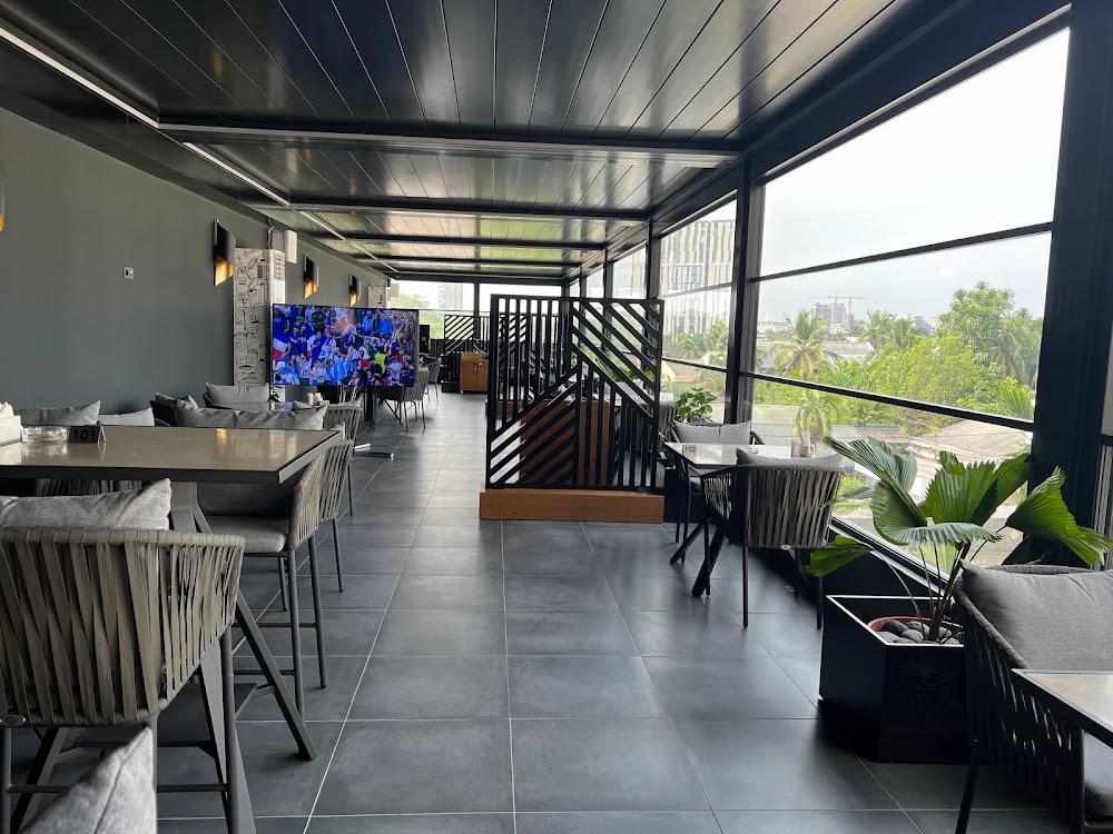 SKY BAR