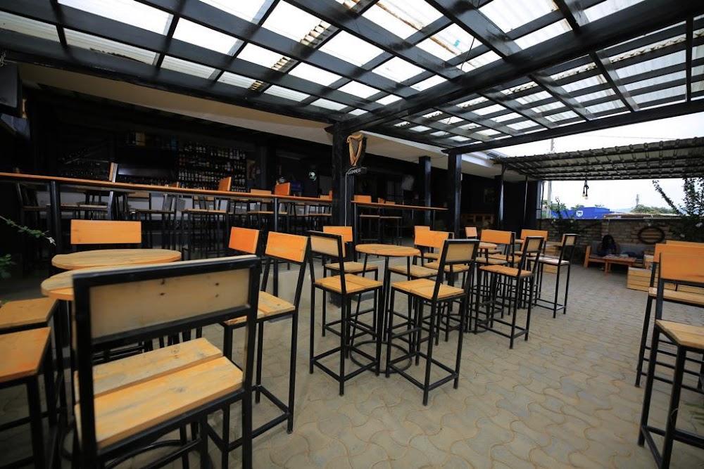 Shooters Bar And Grill