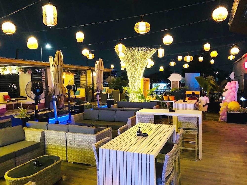 Tunnel Lounge