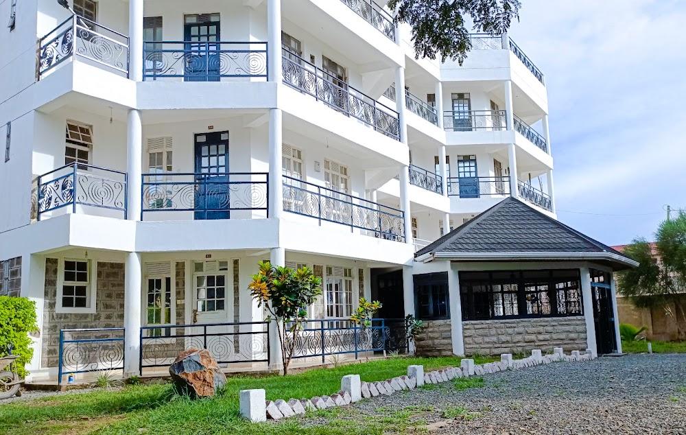 Queen's Way Resort
