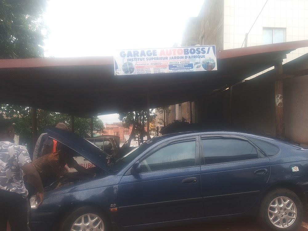 Garage moderne auto boss Bafoussam