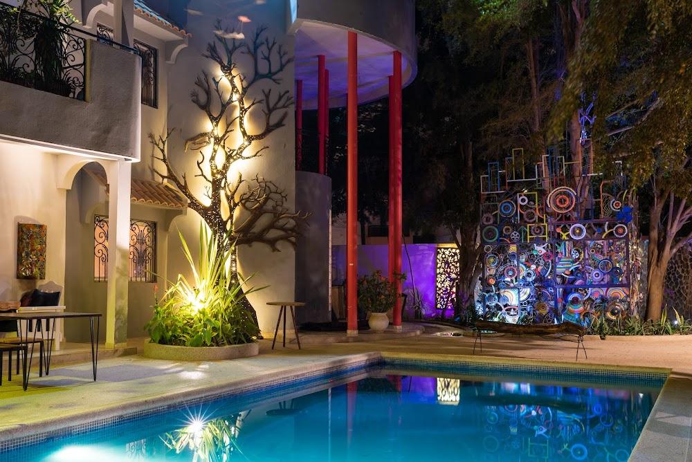Loman Art House - B&B - Gallery - Cafe - Rooftop