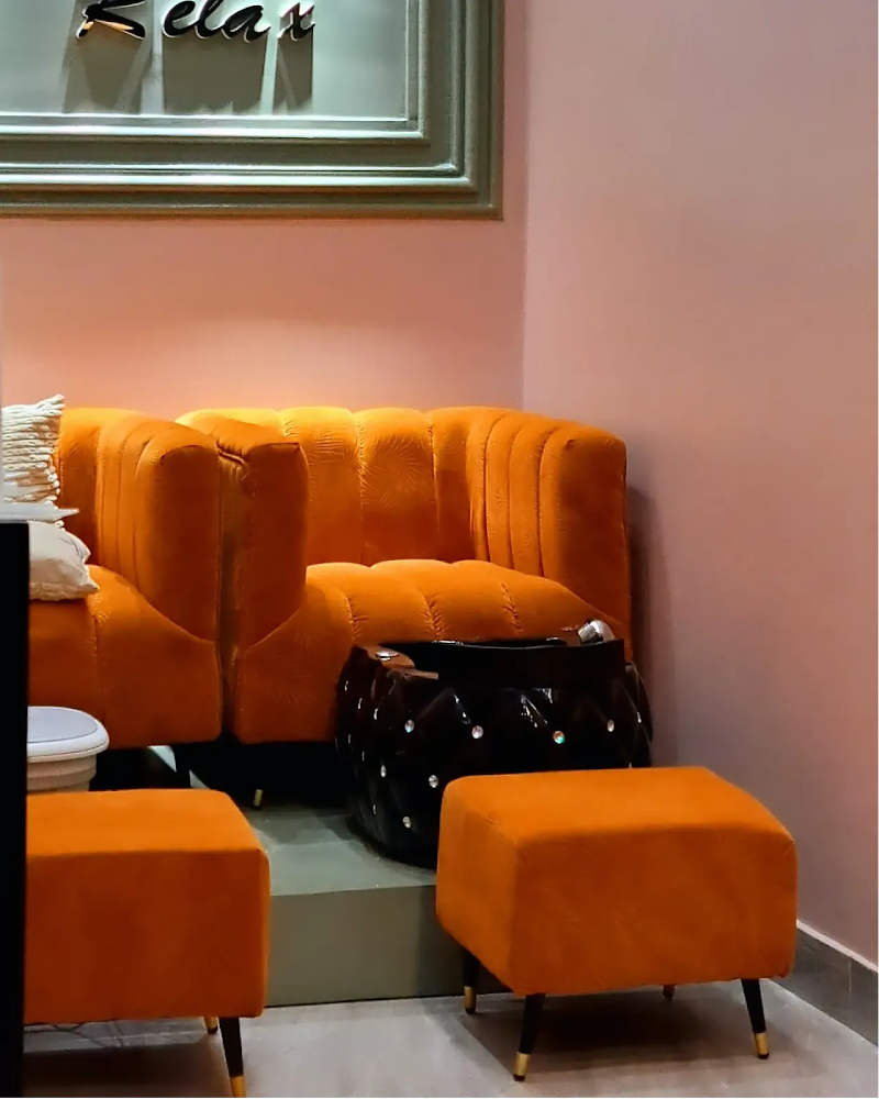 Raquasa nail bar and spa