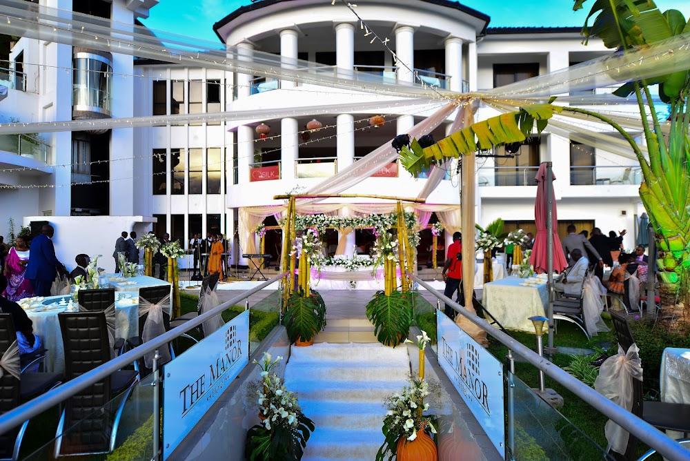 The Manor Hotel