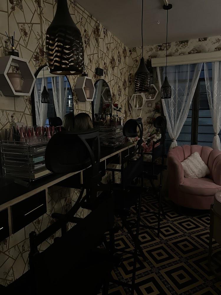 Warda La Vie Salon and Spa
